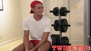 TwinkTop - Horny muscle twink breeds older daddy coach