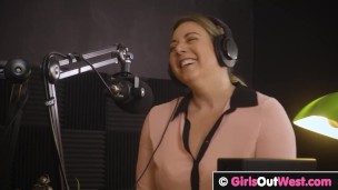 Chubby busty girl licks hairy pussy and ass in the studio