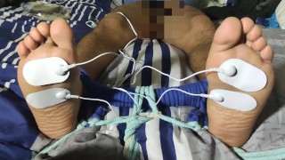 Male feet Torture - feet electric soles