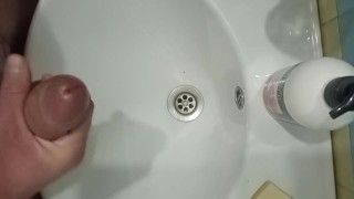Мастурбация большого члена