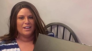 Lisa Sparxxx Unboxing of Merch