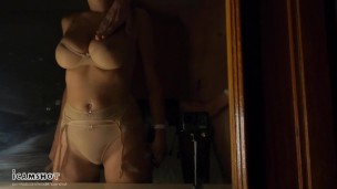 SEX IN FRONT OF THE MIRROR WITH A BEAUTIFUL GIRL WITH PERFECT TITS