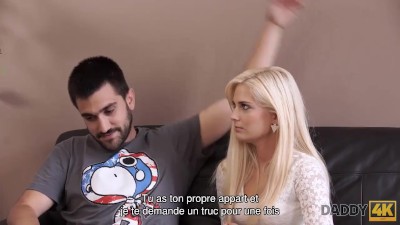 DADDY4K. Un homme d'affaires mature ne craint pas de baiser la ...