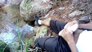 En el bosque con el juguetito