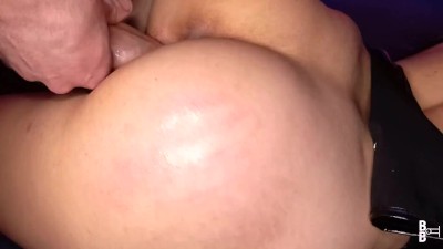 Submissive Bunny Addicted To Anal Creampie - Meg Vicious X Neptune ...