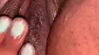 Wet Wednesday pussy play 💦