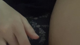 [amateur video] Masturbation from the top of the pants ♡ Even if I put up with my voice, you can hea