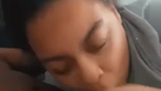 She stay giving me head 