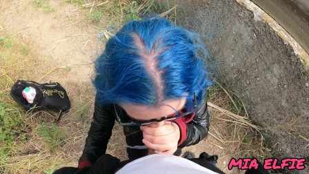 blue-haired cutie with a butt plug, loves to have sex and suck dick near the river