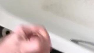 Cumming over the bath - Cummingcouple4u4u