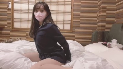 [10代女子]現役女子〇生が制服姿で腰ガクガク連続絶頂中出しハメ撮り(個人撮影)Teen Schoolgirl climaxes repeatedly in uniform[photographing