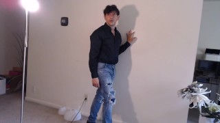 Banquet Server XXX Maolo Serves Tables Naked Act!