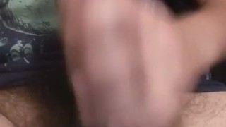 DANDOTE VERGA PELUDA DE CERCA SHORT DEPORTE SEMEN DE / YOUNG CLOSE BIG DICK CUM MOAN SPORT