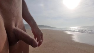 Me pissing on the beach in public and training my dick to fuck a long time without cum