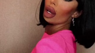 kiss my lips! lara frost