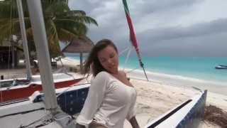 Gorgeous Olesya Malibu on the ocean