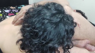 lamo el culo de mi esposo y luego lo follo con un arnes hasta que se corre | pegging