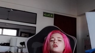 Influencer te muestra su lado hot (JOI) - Emma Fiore