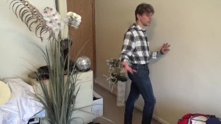 Maolo Jerks off with a Buddy 4 Cash to Pay Debt!