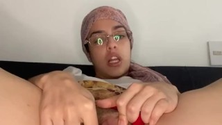 Arab giving female anatomy lessons using her vagina as a sample if you want to see the full video su