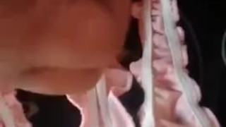 Lechita en la tanga de mi amiga 