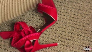 Hosiery and Cunt Fuckery! Asian Maxine X Loves Masturbating!