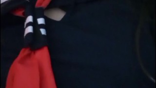 Colegiala caliente le manda un video a su amigo, quiere recibir verga