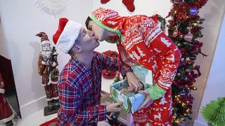 Brother Crush - Cute Stepbrother Offers His Big Bro A Special Gift For This Christmas