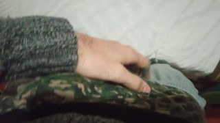 Me hago una paja en casa