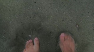 Walking around on those, what do you call 'em? Oh, feet - Manlyfoot Roadtrip