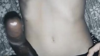 Amo quando ele goza em meu corpinho