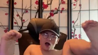 Twink jacking off and cumming 