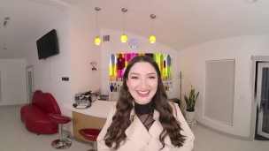 Curvy Waitress Alyx Star Provides Five Star Sex Service VR Porn
