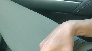 Making myself cum waiting to get an oil change