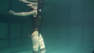 Siskina and Polcharova strip nude underwater