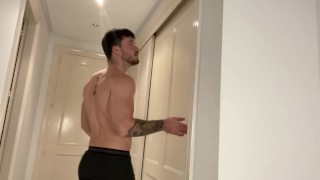 Macrophilia - personal trainer shrinks lazy clients vore