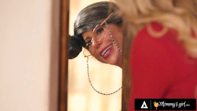 MOMMYSGIRL Alexis Fawx Fakes Being An Old Maid To Secretly Fuck With Her Stepdaughter