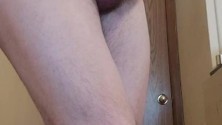 Giant Cum Squirt by a Muscled Jock!