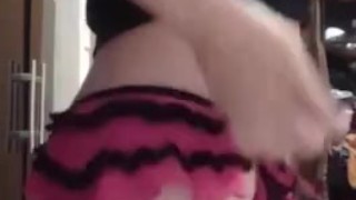 ESPOSA DE MI VECINO SE GRABA BAILANDO PARA QUE ME DESLECHE