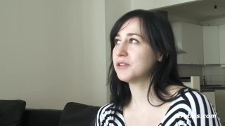 Brooklyn Pleasures Herself For Us To See