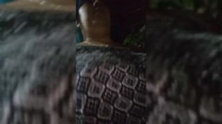 Nunca se imaginarian como sale mi vecina gotica a la calle! Exhibicionista en Argentina 🥵