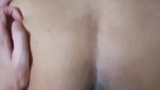 LEVANDO ROLA NA BUCETA COM PLUGZINHO NO CU // Amador Brasileiro