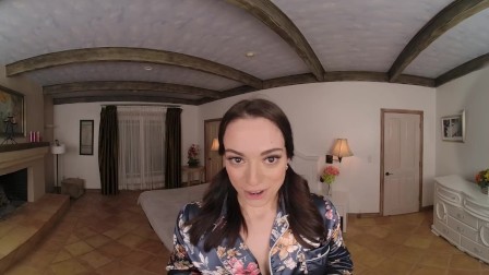 Natural Babe Sophia Burns Cheats Her Hubby With Butler VR Porn