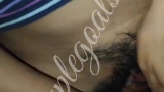 pareja latina real amateur, marido y mujer se masturban juntos cuando hay fiesta en casa | Perú