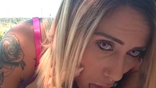 Littleangel84 - Petite lapine suce et se fait défoncer le cul dans la prairie pour Pâques