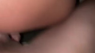 Le encanta montarse arriba de mi verga