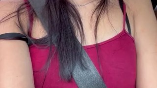 Mi amiga controla mi juguete!