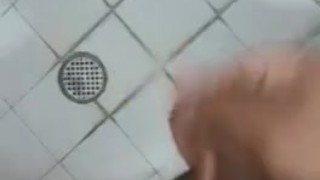 Me masturbe en un hotel hasta aventar mi leche