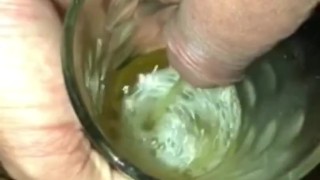 Watch me pee in a glass