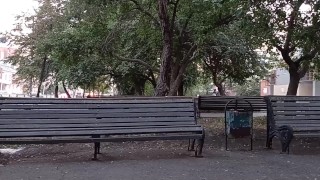 Парень дрочит на публике. Экстрим